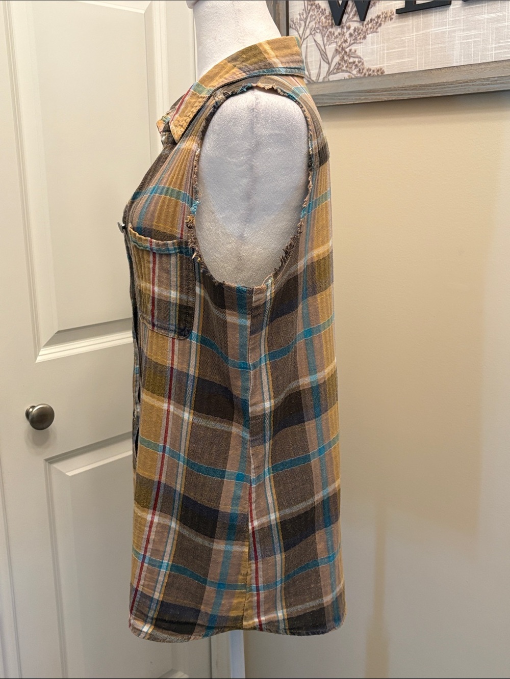 Gilded Intent Flannel Sleeveless Plaid Button-Up Shirt size Small - Picture 7 of 15